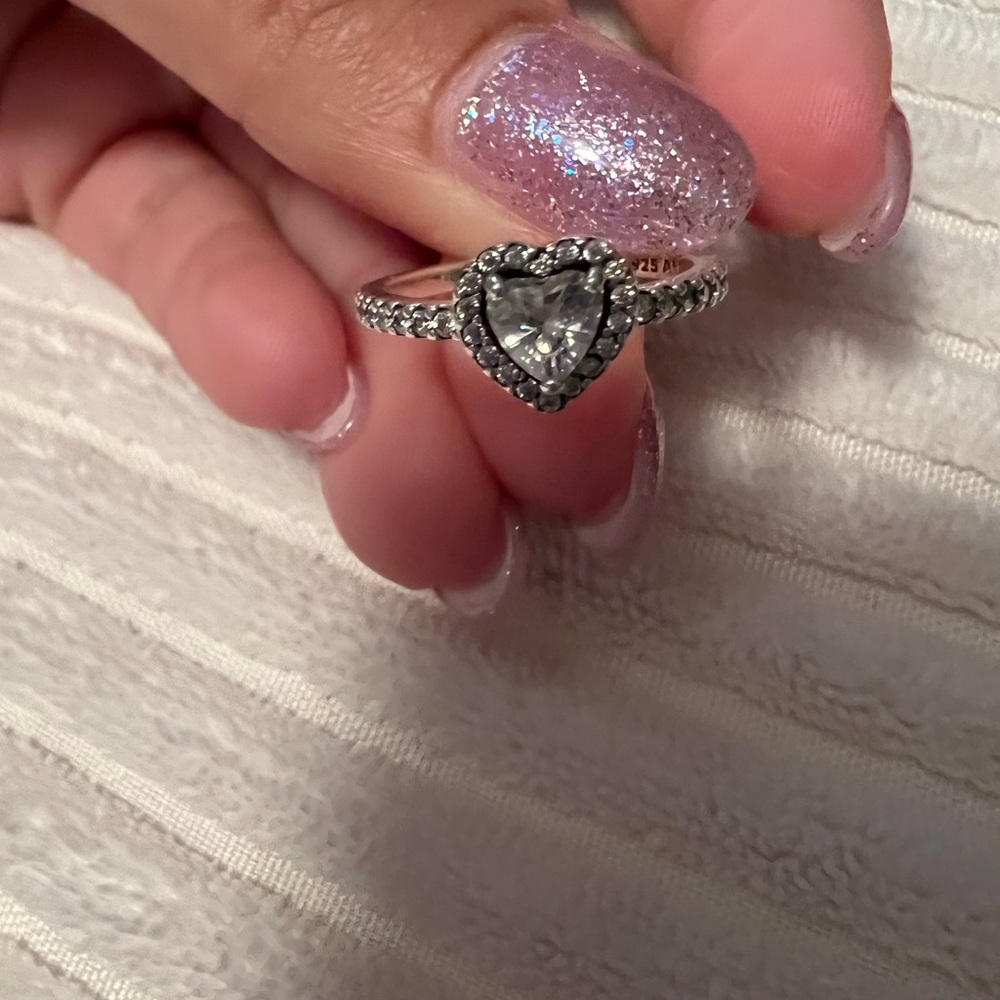 Pandora heart shape ring